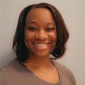 Meet your Posher, Alicia